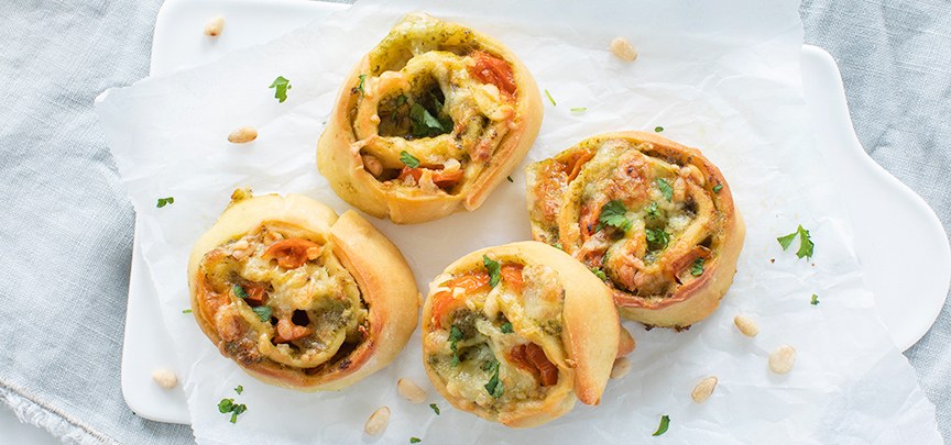 Pizzarolletjes met pesto