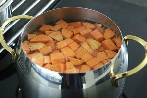 vegan ovenschotel met zoete aardappelen www.leukerecepten.nl