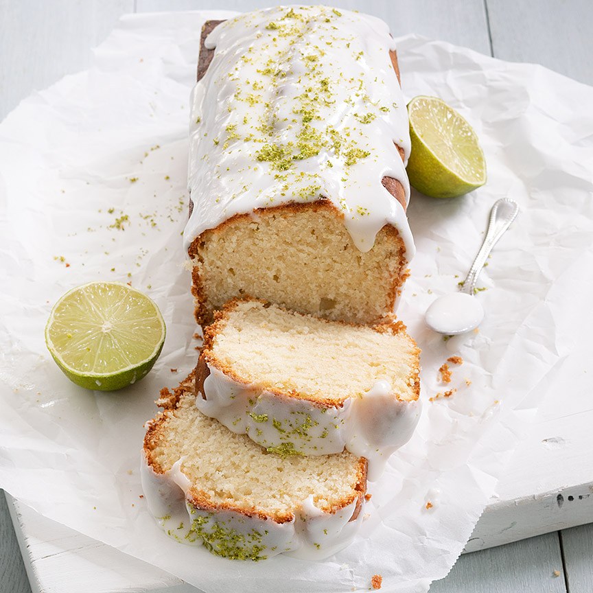 Frisse cake met een zachte structuur door de yoghurt en zonnebloemolie