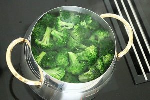 Pastaschotel met broccoli en kruidenroomkaas