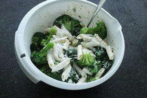 Pastaschotel met broccoli en kruidenroomkaas