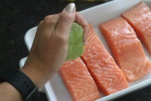 Gegrilde zalm met salsa
