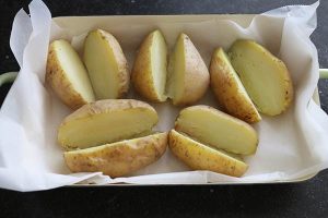 Gevulde aardappel moussaka