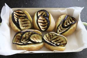 Gevulde aardappel moussaka