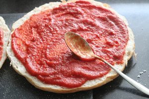 Snelle pizza van Turks brood