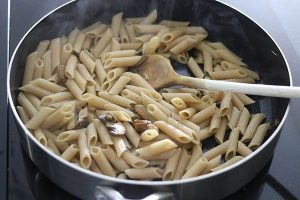 Pasta met romige broccolisaus