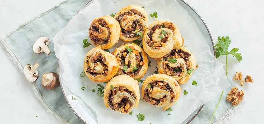 Bladerdeegrolletjes met champignons