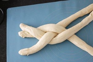 Paasbrood vlecht