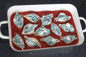 Pastaschelpen met spinazie