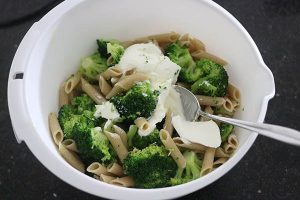 Broccolischotel met brie