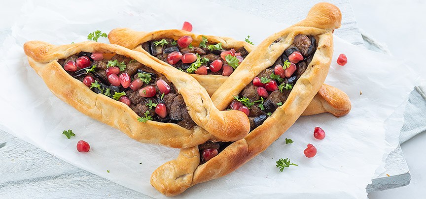 Mini pides met aubergine