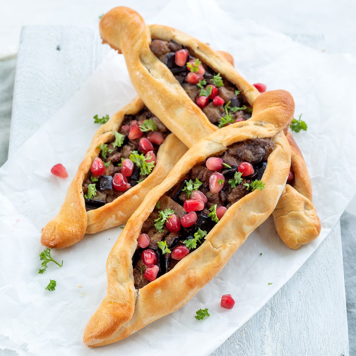 Mini pides met aubergine
