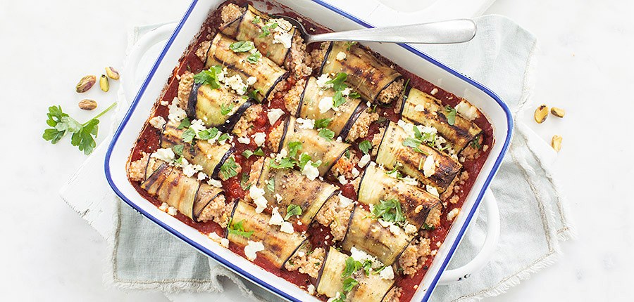 Ovenschotel met aubergine rolletjes en couscous
