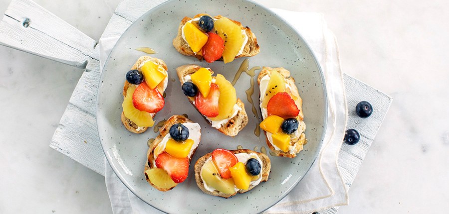 Bruschetta’s met fruit