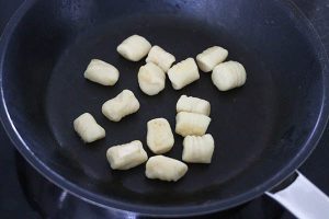 gnocchi-pesto
