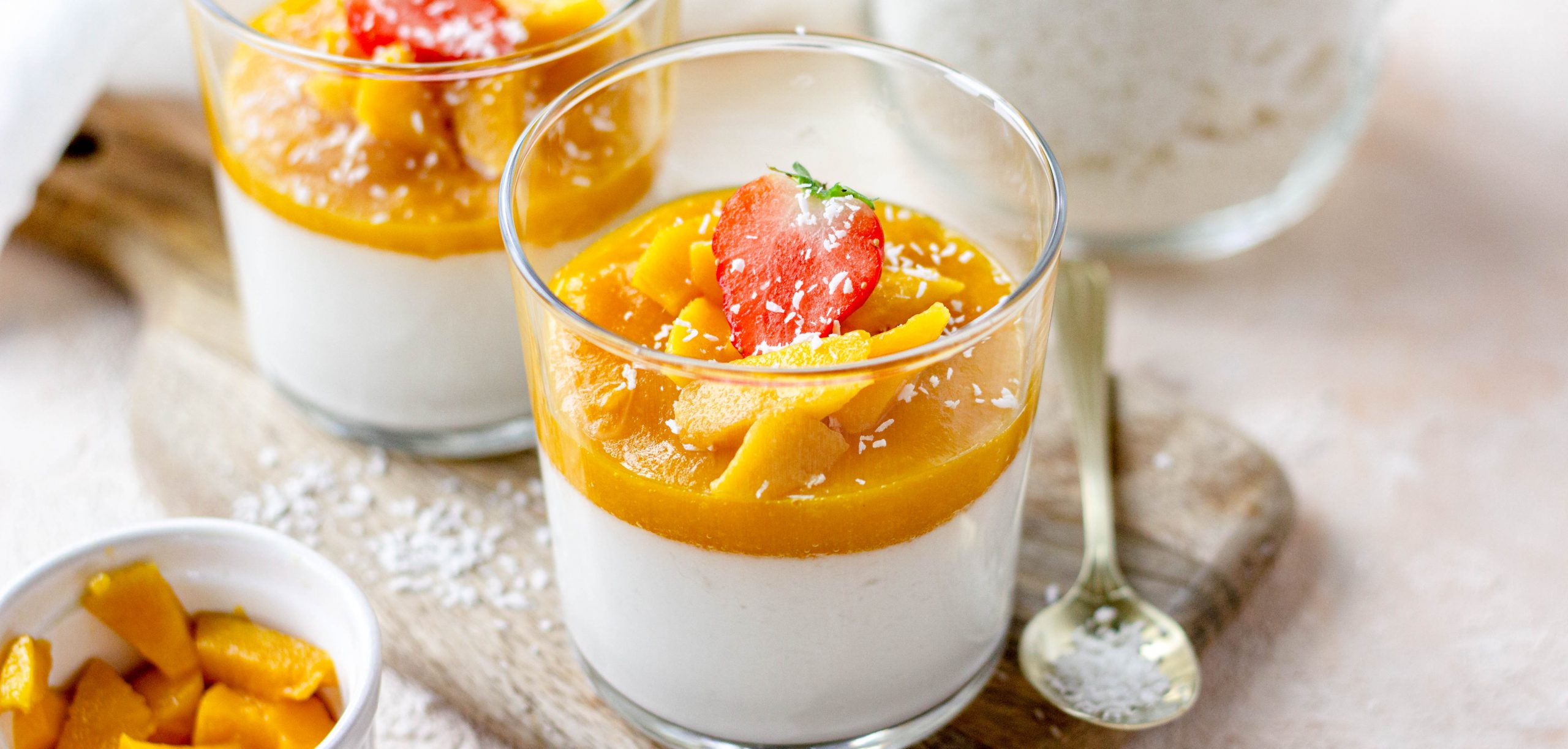 Lactosevrije mango kokos panna cotta