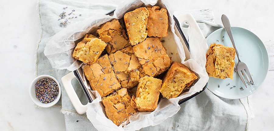 Blondies met lavendel