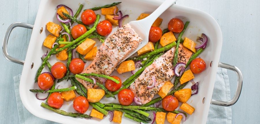 Zalm uit de oven met zoete aardappel