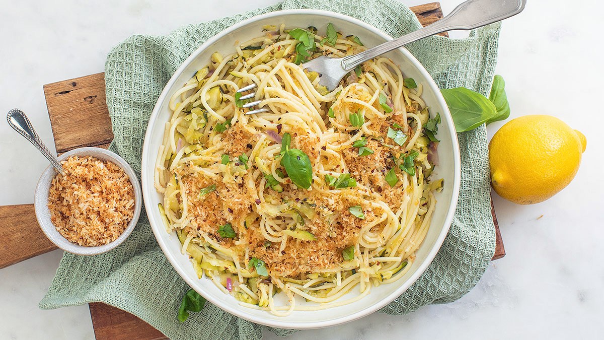 Pasta met courgette en citroen