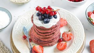 Vegan rode bieten pannenkoekjes