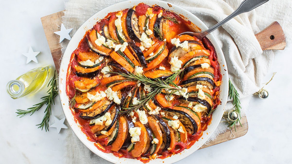Ratatouille groenteschotel met zoete aardappel