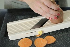 Zoete aardappel nacho's stap 1