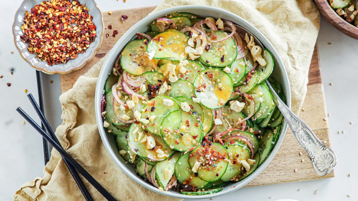 Aziatische komkommersalade