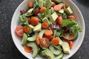 Maaltijd salade kruidige kip stap 4