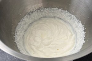 Aardbeien Romanoff stap 2