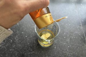 honing mosterd dressing maken stap 2