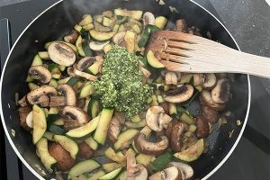 linguine courgette stap 2