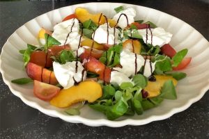 salade perzik burrata stap 3
