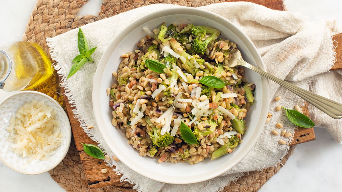 Orzo met broccoli en Parmezaanse kaas
