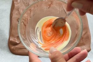 Halloween chocolade bark stap 4