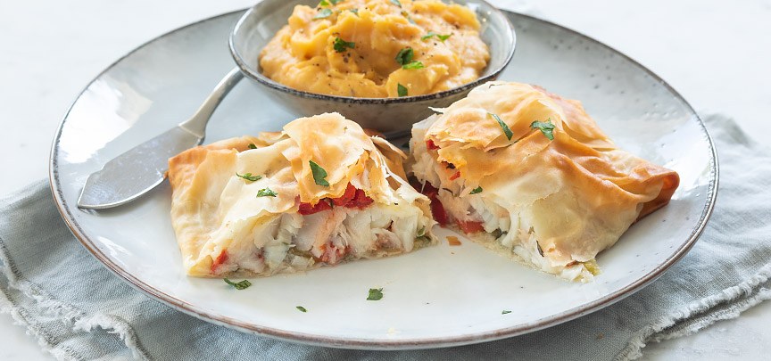 Vis in filodeeg pakketjes