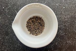 Pepersaus maken stap 5