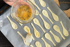 bladerdeeg amuse lepels stap 3