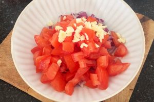 Gegratineerde bloemkoolsteaks met tomaat stap 3