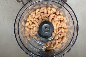 Pasta met cannellini bonen saus en feta stap 1