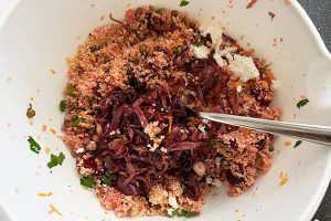 couscous met rode bieten en amandel stap 2