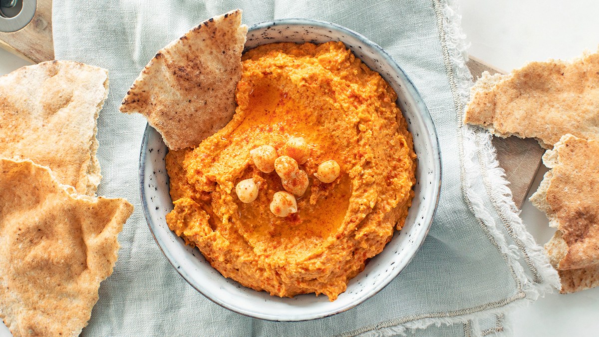 Hummus met geroosterde paprika