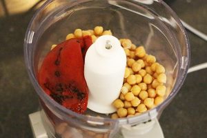 hummus met geroosterde paprika stap 1