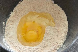 Appel pannenkoeken maken stap 1