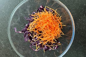 rode kool salade stap 1
