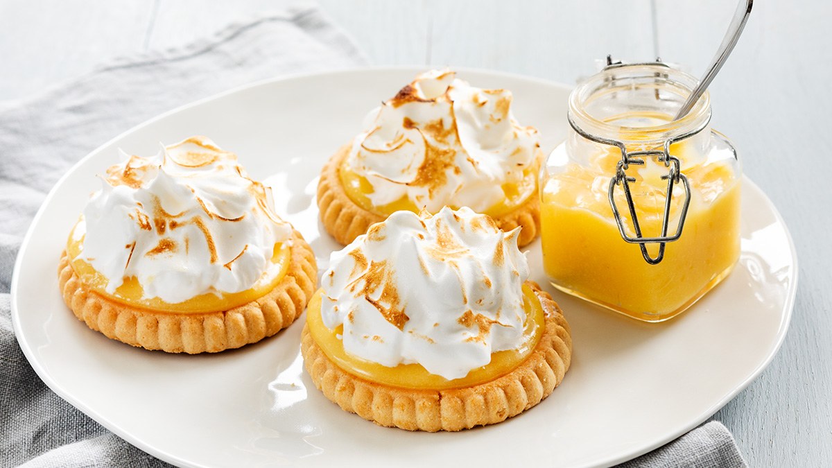Snelle mini lemon meringue taartjes