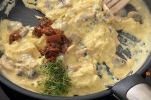 Bladerdeeg broodjes met ei stap 3