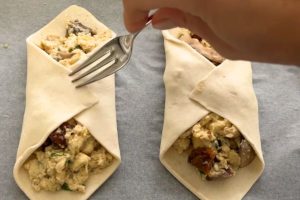 Bladerdeeg broodjes met ei stap 5