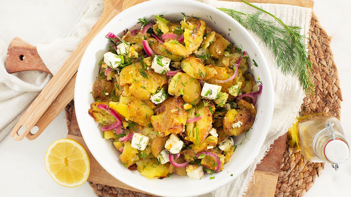 Krokante aardappelsalade met feta