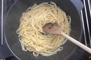 pasta alfredo stap 4