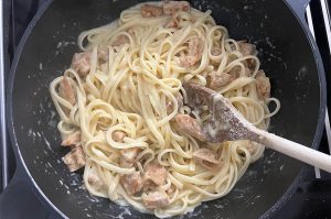 pasta alfredo stap 6
